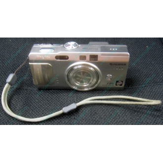 Фотоаппарат Fujifilm FinePix F810 (без зарядного устройства) - Дубна